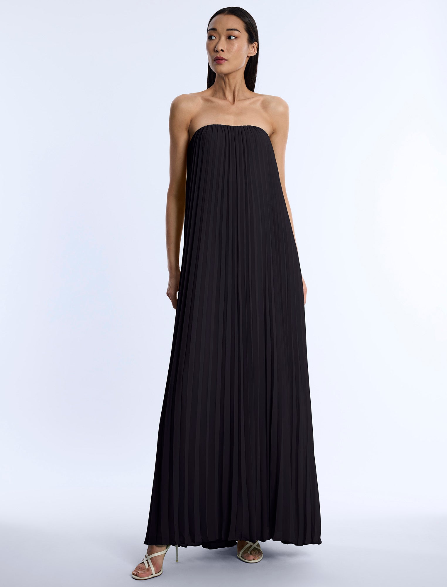 Pleated Gown BCBGMAXAZRIA Pleated Gown BCBGMAXAZRIA