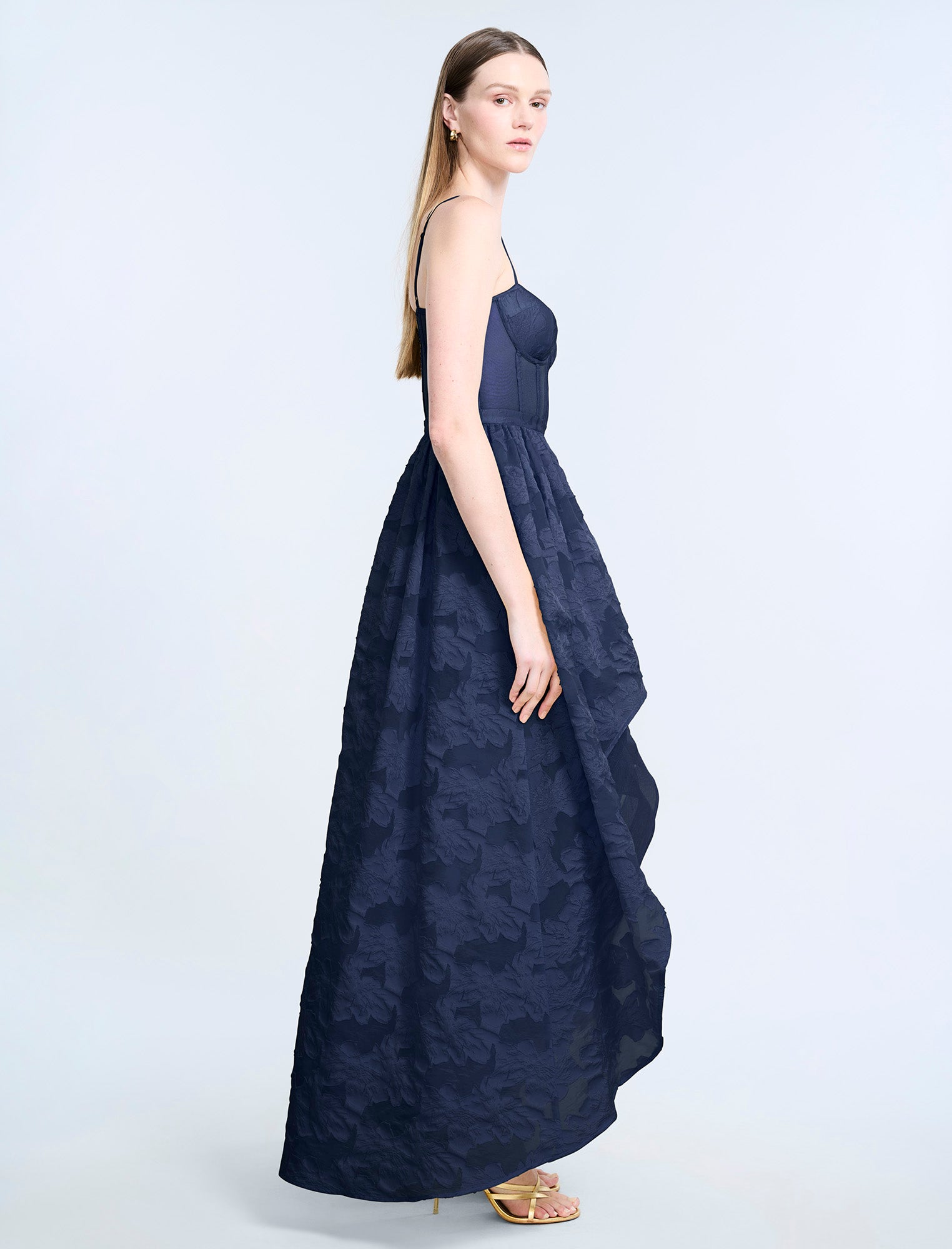 High Low Organza Tulle Gown BCBGMAXAZRIA High Low Organza Tulle Gown BCBGMAXAZRIA