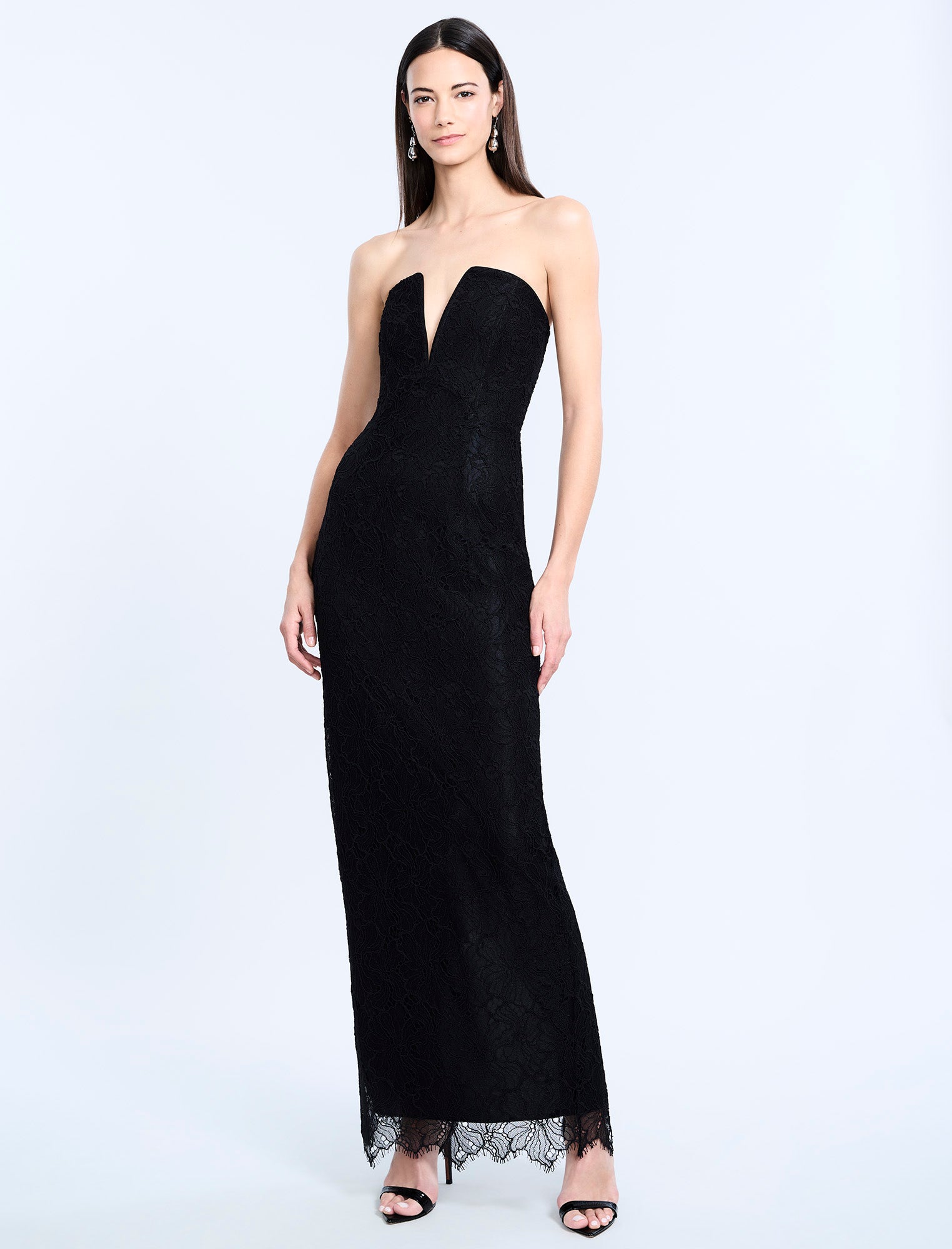 Bcbgmaxazria Women's Lace Strapless V Neck Gown - Black - Size 4 Bcbgmaxazria Women's Lace Strapless V Neck Gown - Black - Size 4
