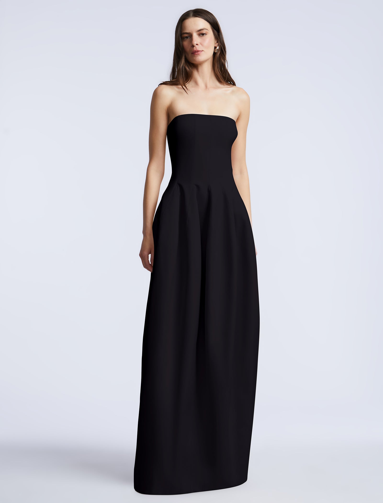 Solid Structured Gown – BCBGMAXAZRIA