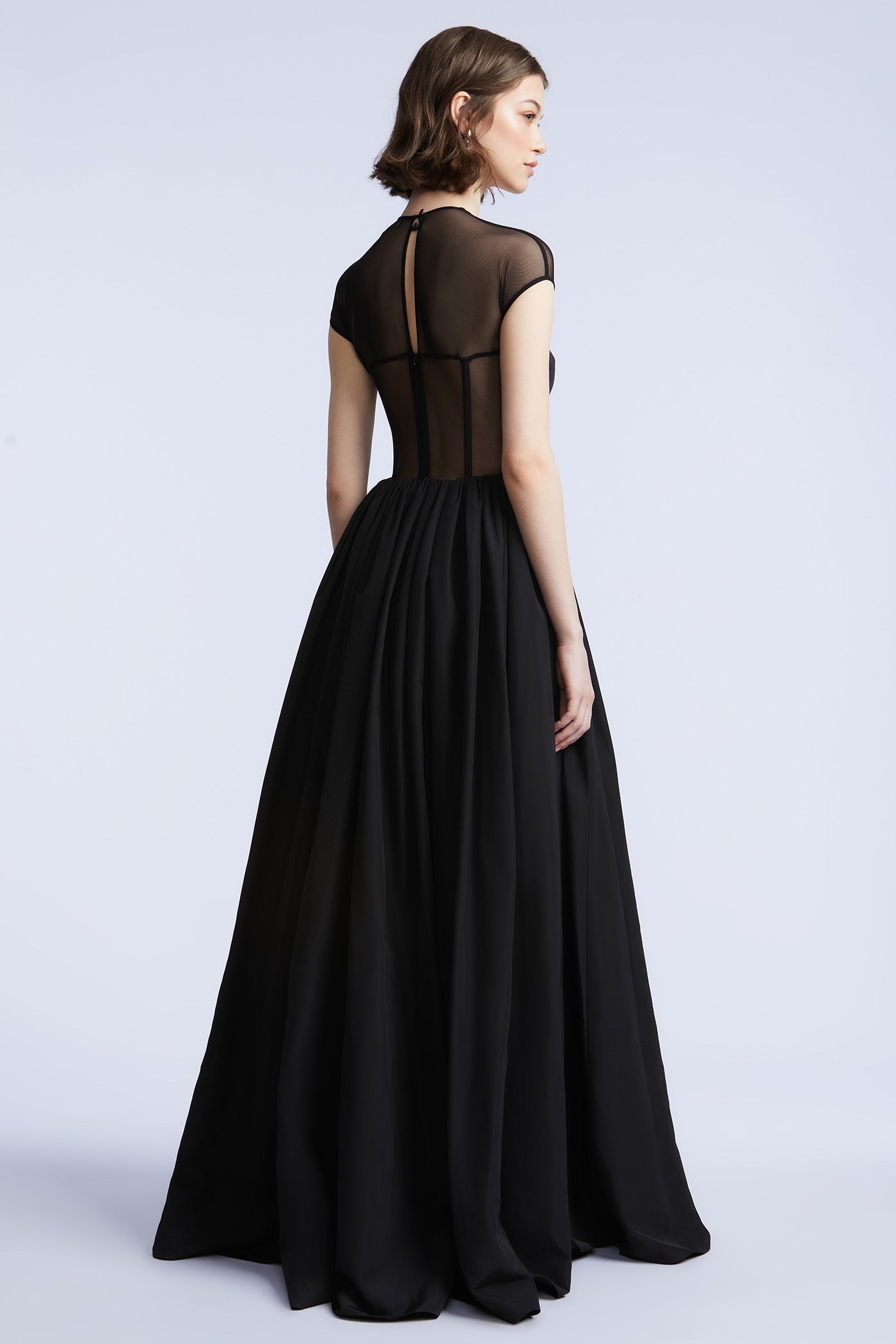 Babe Gown Black / 8 Babe Gown Black / 8