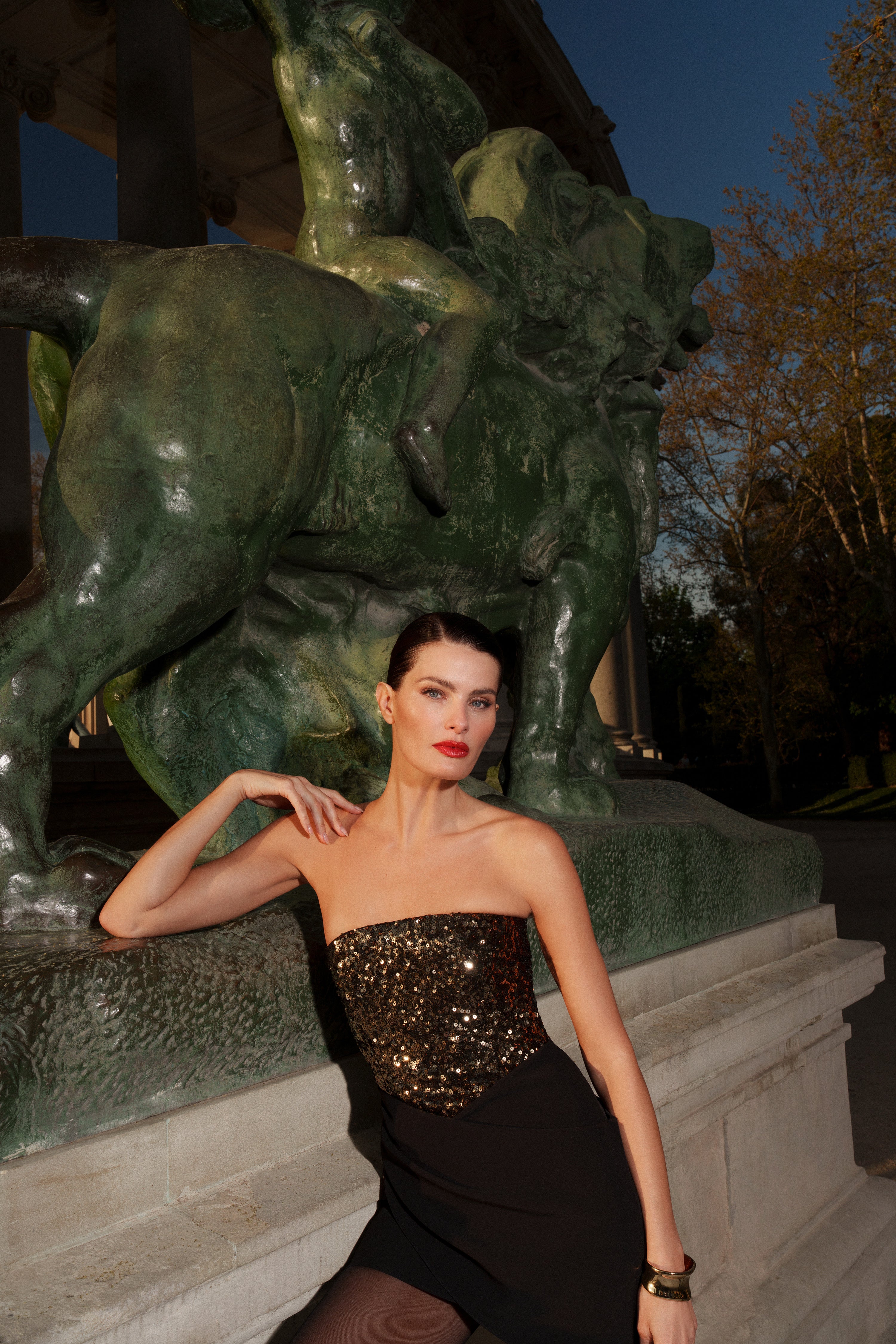 Sequin Crepe Dress Gold & Black Combo / 6 Sequin Crepe Dress Gold & Black Combo / 6